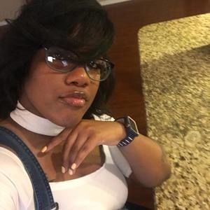 Meet your Posher, Beverly